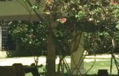 Imagem: O apartamento possui 3 Dormitórios e 1 Banheiro e está localizado