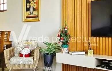 Imagem: A casa em condomínio possui 3 Dormitórios, 3 Banheiros, 4