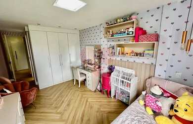 Imagem 14: Oportunidade á venda Casa de alto padrão totalmente reformada 4 suítes...