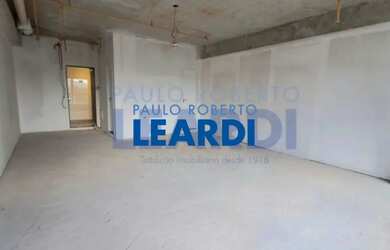 Imagem: O depósito possui 1 Vaga na garagem, 51m² de Área e está