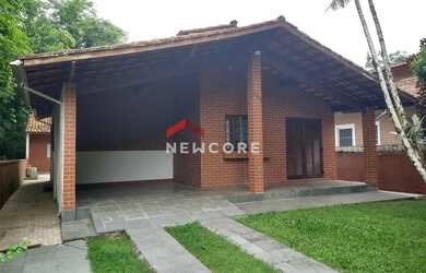 Imagem: A casa em condomínio possui 4 Dormitórios, 3 Banheiros, 3