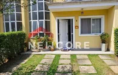 Imagem: A casa em condomínio possui 3 Dormitórios, 3 Banheiros, 2