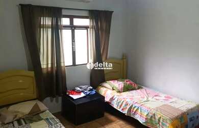 Imagem 7: Rancho com 4 suítes disponível para venda na Área Rural de Uberlândia-MG