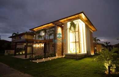 Imagem: A casa em condomínio possui 5 Dormitórios, 5 Banheiros, 2