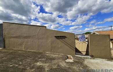 Imagem: A casa possui 2 Dormitórios, 1 Banheiro, 60m² de Área e