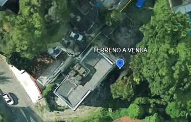 Imagem: O terreno possui 1000m² de Área e está localizado em Pechincha