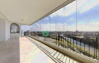 Imagem: O apartamento possui 4 Dormitórios, 5 Banheiros, 5 Vagas na