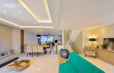 Imagem: A casa em condomínio possui 4 Dormitórios, 5 Banheiros, 3