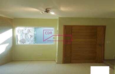 Imagem: A casa possui 2 Dormitórios, 3 Banheiros, 1 Vaga na garagem