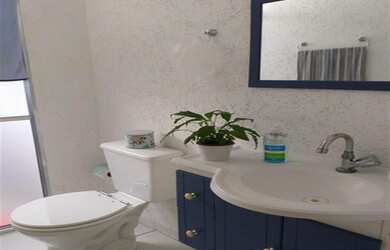 Imagem: O apartamento à venda possui 2 Dormitórios, 1 Banheiro, 1