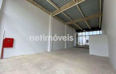 Imagem: O depósito possui 194m² de Área e está localizado em Estoril