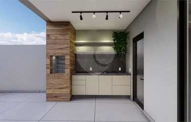 Imagem: A casa em condomínio possui 3 Dormitórios, 1 Banheiro, 2 Vagas