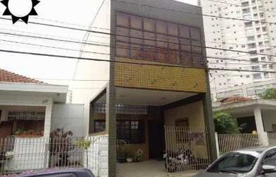 Imagem: O depósito possui 2 Vagas na garagem e 158m² de Área e está