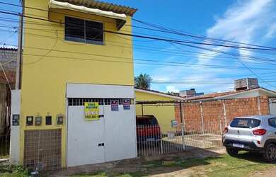 Imagem: A casa possui 3 Dormitórios, 2 Banheiros, 1 Vaga na garagem