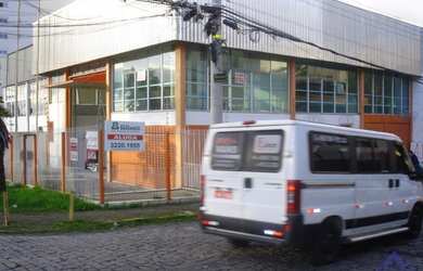 Imagem: O depósito possui 330m² de Área e está localizado em Cinqüentenário