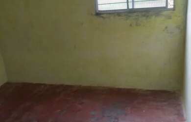 Imagem: O apartamento possui 3 Dormitórios, 1 Banheiro, 1 Vaga na garagem