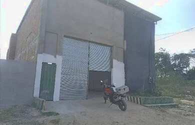 Imagem: O depósito possui 5 Vagas na garagem e 180m² de Área e está