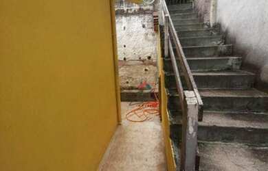 Imagem: A casa possui 2 Dormitórios, 1 Banheiro, 150m² de Área e