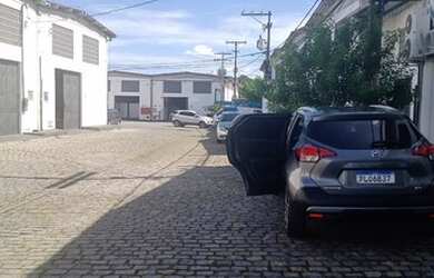 Imagem 3: Galpões/depósitos/armazéns para aluguel com 150 metros quadrados Portão...