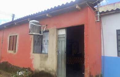 Imagem 2: Casa. 1 Vaga na garageme1 Dormitório