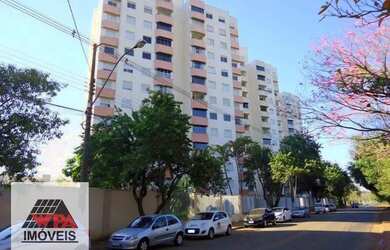 Imagem: O apartamento possui 3 Dormitórios, 1 Banheiro, 1 Vaga na garagem