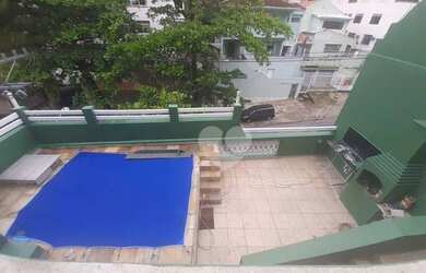 Imagem: A casa possui 5 Dormitórios, 4 Banheiros, 3 Vagas na garagem