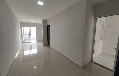 Imagem: A casa em condomínio possui 2 Dormitórios, 2 Banheiros, 2