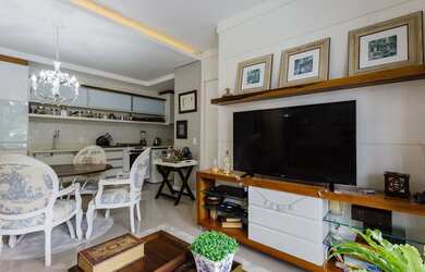 Imagem: O apartamento possui 2 Dormitórios, 2 Banheiros, 1 Vaga na