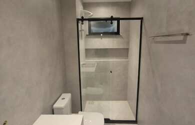 Imagem 9: Excelente casa com piscina localizada no bairro Papagaio