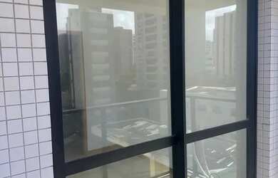 Imagem 2: Studio Distribuído Em 30M², Varanda E 1 Vaga De Garagem Na Pituba. 1BDBBEH