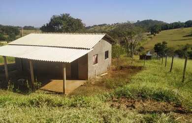 Imagem: O terreno possui 1.700m² de Área e está localizado em Petrolina