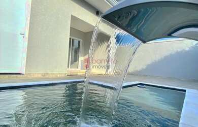 Imagem: A casa em condomínio possui 3 Dormitórios, 3 Banheiros, 4