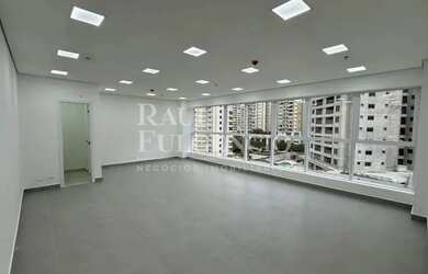 Imagem: O depósito possui 1 Vaga na garagem, 68m² de Área e está