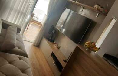 Imagem: O apartamento possui 2 Dormitórios, 1 Banheiro, 1 Vaga na garagem