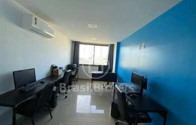 Imagem: O depósito possui 18m² de Área e está localizado em Madureira