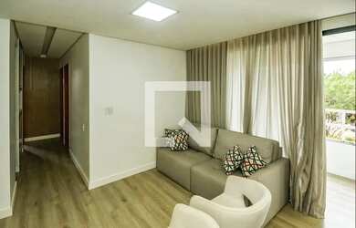 Imagem: O apartamento possui 3 Dormitórios, 2 Banheiros, 2 Vagas na