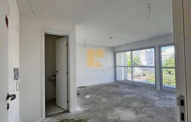 Imagem: O depósito possui 1 Vaga na garagem, 37m² de Área e está