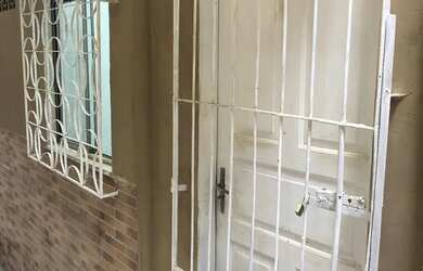 Imagem: A kitnet possui 1 Dormitório, 1 Banheiro e está localizado