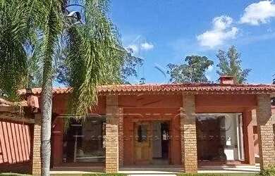 Imagem: A casa em condomínio possui 4 Dormitórios, 3 Banheiros, 4