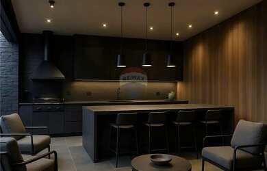 Imagem: A casa possui 2 Dormitórios, 2 Banheiros, 2 Vagas na garagem