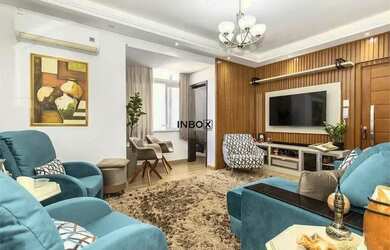 Imagem: O apartamento possui 2 Dormitórios, 2 Banheiros e 132m² de