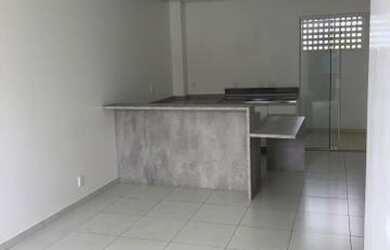 Imagem: A casa possui 3 Dormitórios, 3 Banheiros, 2 Vagas na garagem