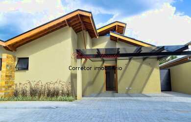 Imagem: A casa em condomínio possui 3 Dormitórios, 3 Banheiros, 2