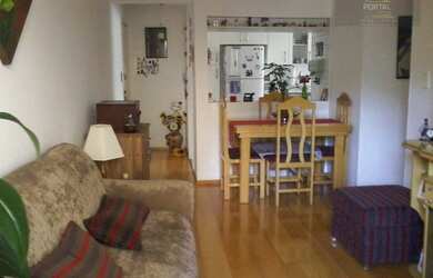 Imagem: O apartamento possui 2 Dormitórios, 1 Banheiro, 1 Vaga na garagem