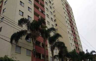 Imagem: O apartamento possui 3 Dormitórios, 1 Banheiro, 1 Vaga na garagem