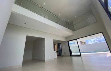 Imagem 2: Sobrado Maravilhoso no Condomínio Jardins Versailles