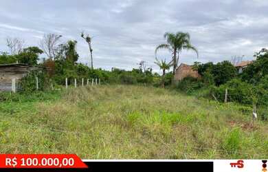 Imagem: O terreno possui 396m² de Área e está localizado em Balneário