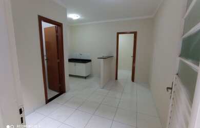 Imagem: O apartamento possui 1 Dormitório, 1 Banheiro e 28m² de Área