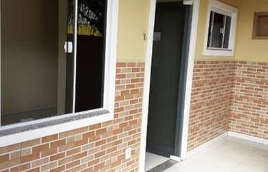 Imagem: A casa possui 1 Dormitório e 1 Banheiro e está localizado