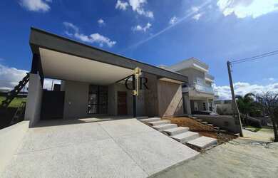 Imagem: A casa em condomínio possui 3 Dormitórios, 3 Banheiros, 4